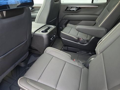 New 2026 Chevrolet Tahoe Premier image 4