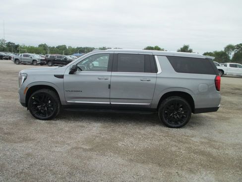 New 2026 GMC Yukon XL Elevation w/ Elevation Premium Package AWD/4WD image 7