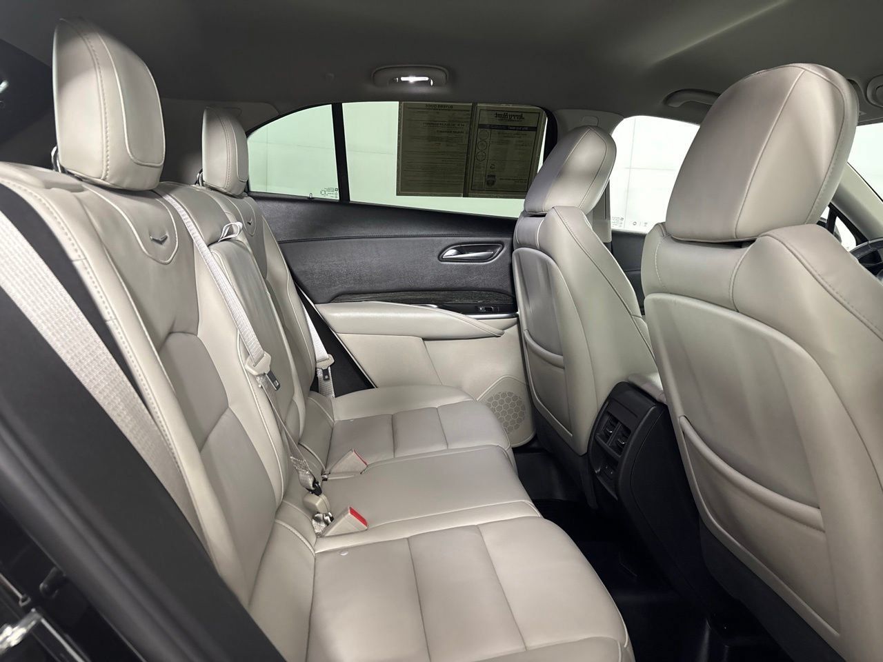 Used 2023 Cadillac XT4 Premium Luxury w/ Technology Package FWD image 28