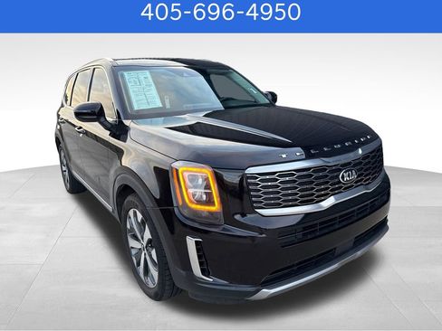 Used 2021 Kia Telluride EX w/ EX Premium Package FWD image 3