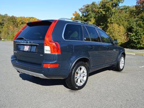 Used 2014 Volvo XC90 3.2 w/ Climate Package image 9