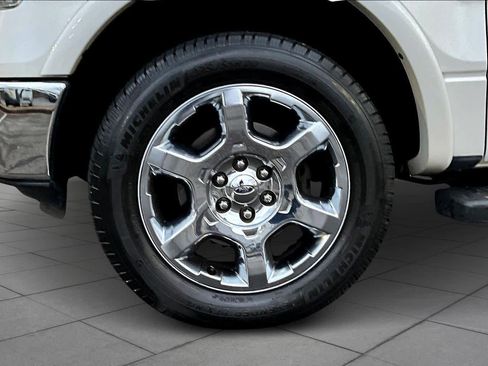 Used 2014 Ford F150 Lariat w/ Equipment Group 502A Luxury image 10