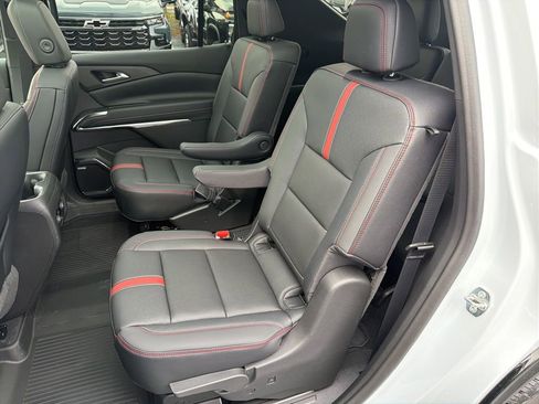 New 2026 Chevrolet Traverse RS w/ LPO, Floor Liner Package image 35