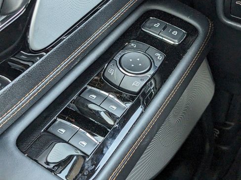 New 2025 Lincoln Aviator Black Label image 27