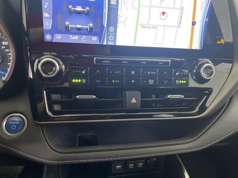 Used 2021 Toyota Highlander Limited AWD/4WD image 75