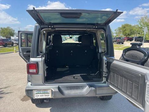 Certified 2018 Jeep Wrangler Unlimited Sport S AWD/4WD image 36