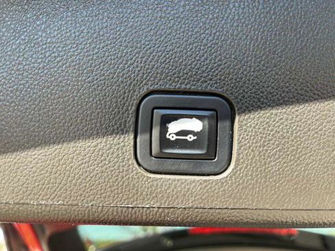 Used 2013 Cadillac SRX Premium w/ Driver Assist Package image 13