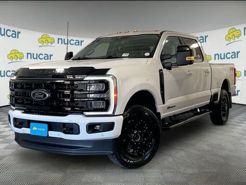Used 2023 Ford F350 Lariat w/ Lariat Ultimate Package AWD/4WD image 3