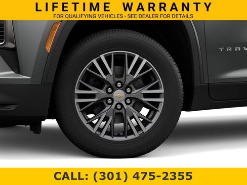 New 2026 Chevrolet Traverse LT w/ Driver Confidence Package FWD image 4