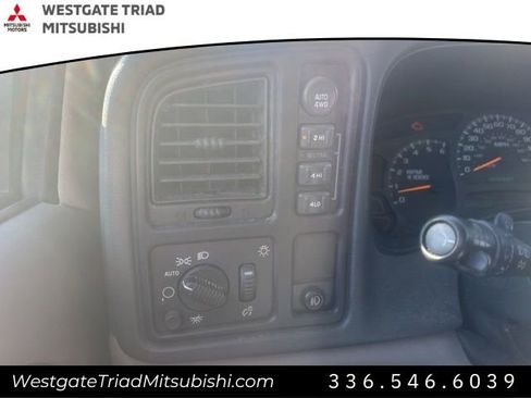 Used 2004 Chevrolet Suburban LS w/ Preferred Equipment Group image 3