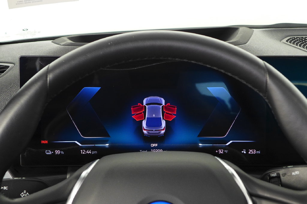Certified 2024 BMW i4 eDrive40 w/ Premium Package RWD image 28