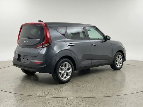 Used 2025 Kia Soul LX w/ LX Technology Package FWD image 9
