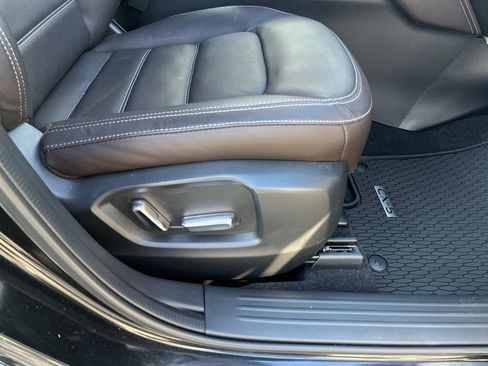 Certified 2025 MAZDA CX-5 Signature image 32