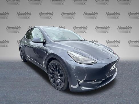 Used 2023 Tesla Model Y Performance AWD/4WD image 2