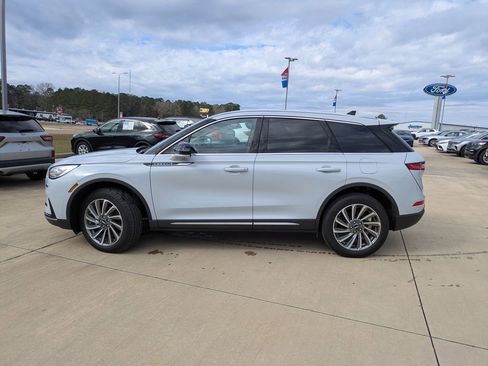 Used 2025 Lincoln Corsair Reserve image 5