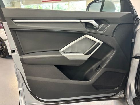 Used 2021 Audi Q3 2.0T Premium image 33