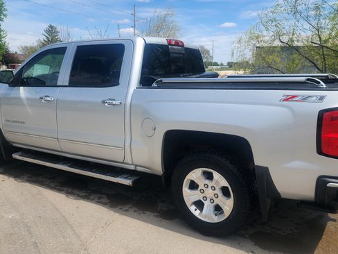 Used 2014 Chevrolet Silverado 1500 LTZ Z71 w/ LTZ Plus Package AWD/4WD image 6