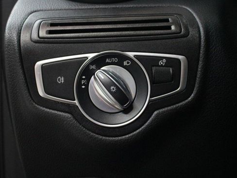 Used 2021 Mercedes-Benz GLC 300 GLC 300 image 9