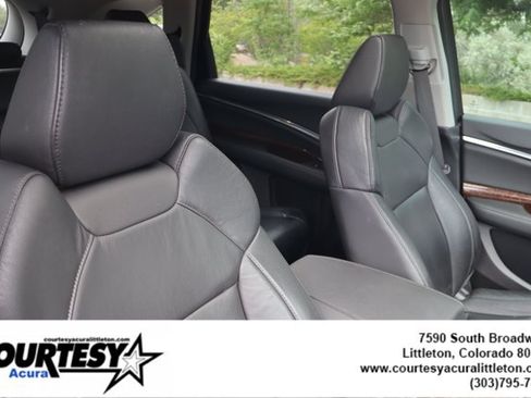 Used 2017 Acura MDX SH-AWD image 33