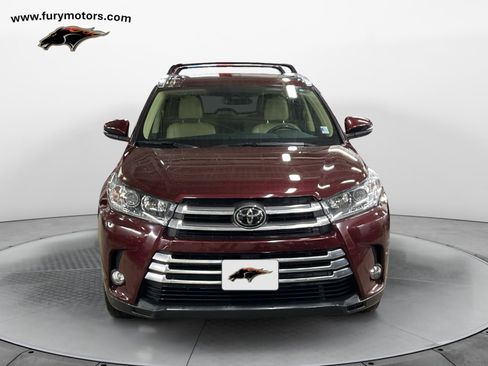 Used 2018 Toyota Highlander Limited image 8