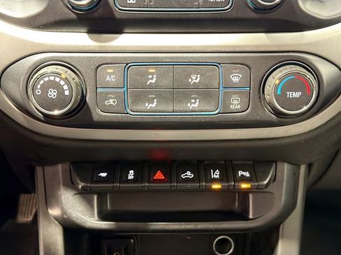 Used 2019 Chevrolet Colorado LT w/ LT Convenience Package AWD/4WD image 15