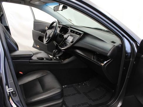 Used 2016 Toyota Avalon XLE FWD image 23