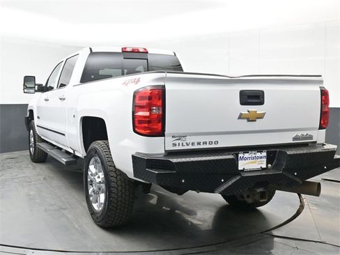 Used 2019 Chevrolet Silverado 2500 High Country w/ Duramax Plus Package image 12