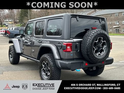 Used 2022 Jeep Wrangler Unlimited Rubicon 4xe AWD/4WD image 2