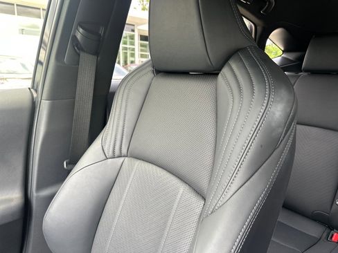 Used 2021 Toyota Venza XLE w/ Softex Package AWD/4WD image 28