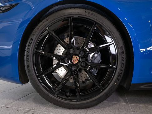 Used 2025 Porsche 911 Carrera RWD image 43