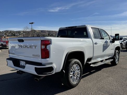 Used 2022 Chevrolet Silverado 3500 High Country w/ Technology Package image 5