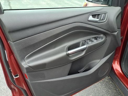 Used 2015 Ford Escape SE FWD image 9
