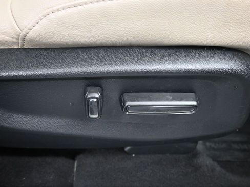 Used 2017 Honda CR-V Touring image 44