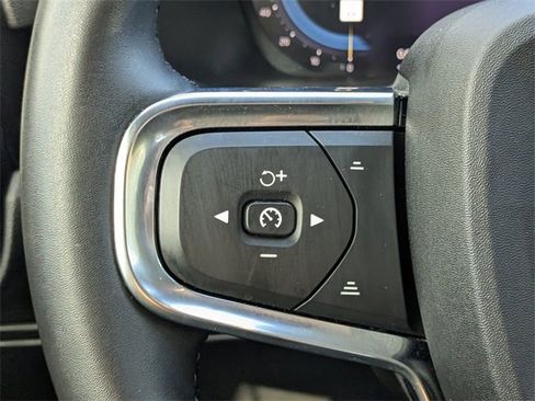 Used 2023 Volvo XC40 Recharge Ultimate image 26