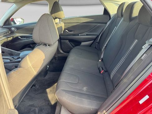 Used 2024 Hyundai Elantra SEL FWD image 21