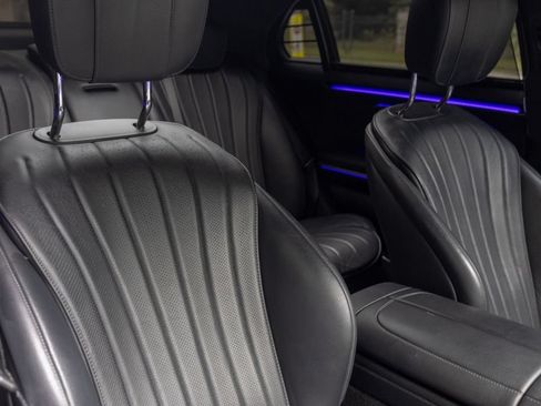 Used 2022 Mercedes-Benz S 500 4MATIC w/ AMG Line Package image 42