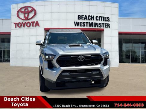Certified 2024 Toyota Tacoma TRD Sport w/ TRD Sport Upgrade Package AWD/4WD image 3