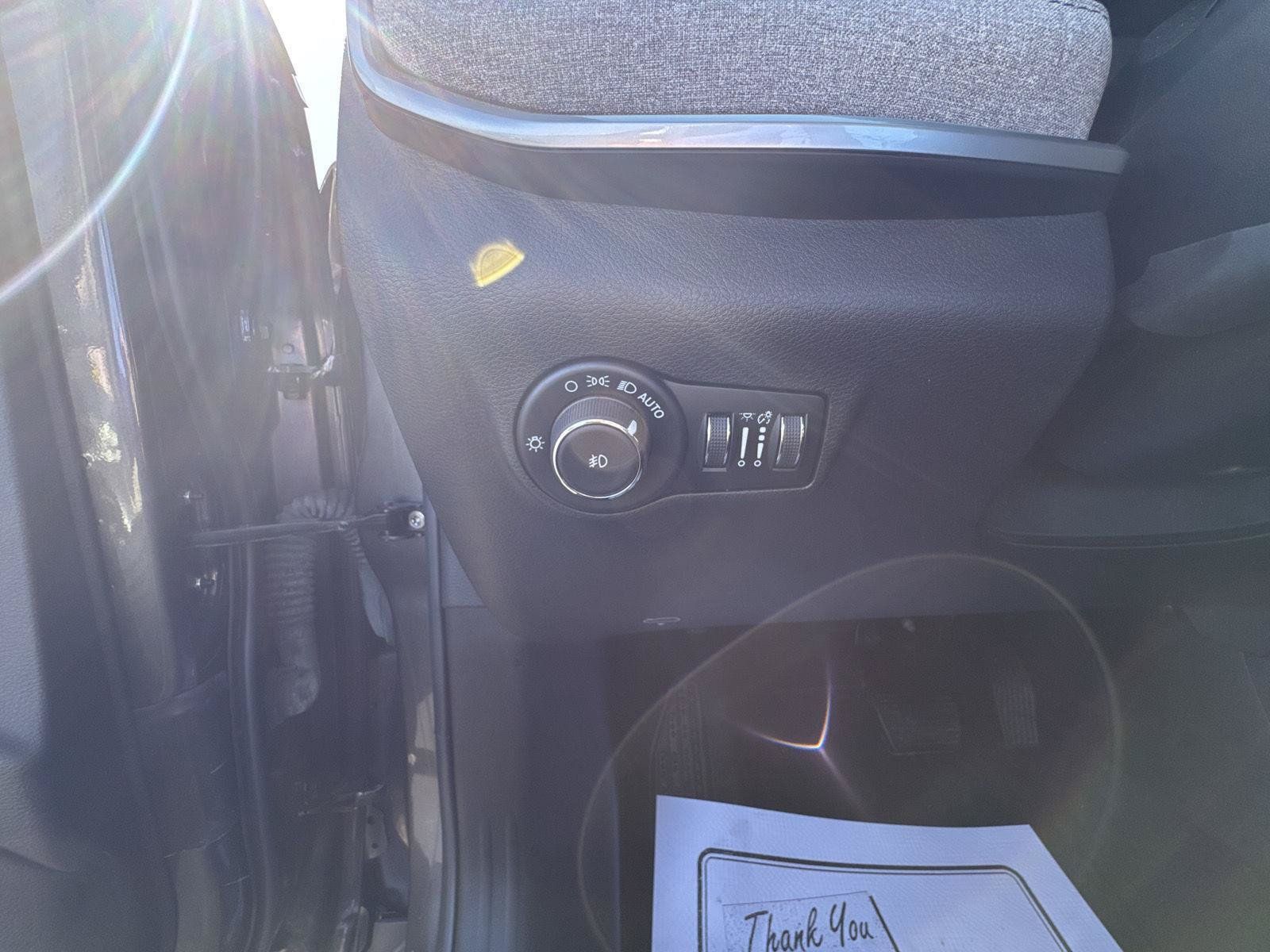 Used 2022 Jeep Compass Latitude AWD/4WD image 23