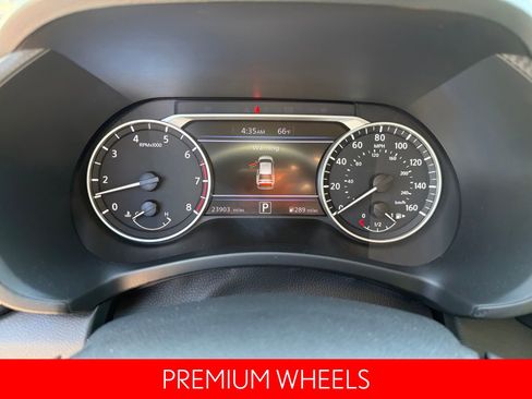 Certified 2021 Nissan Sentra SR w/ SR Premium Package image 12