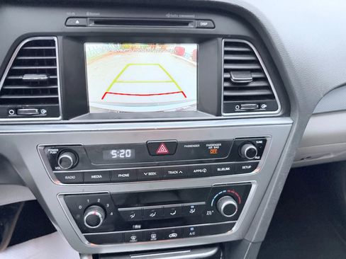 Used 2016 Hyundai Sonata SE w/ Cargo Package image 14