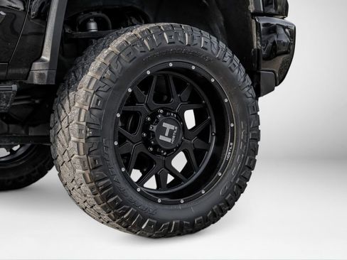 Used 2024 Chevrolet Silverado 2500 High Country w/ High Country Premium Package image 64