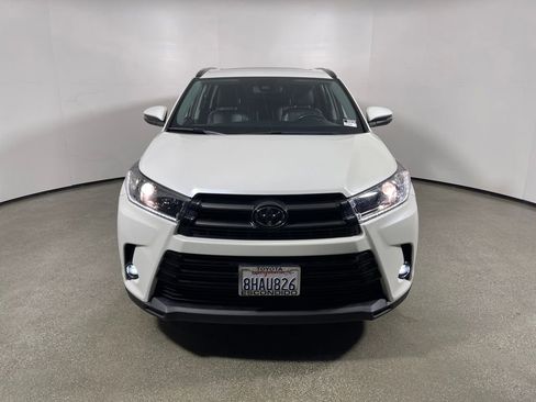 Certified 2019 Toyota Highlander FWD V6 image 8