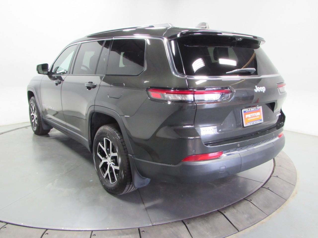 Used 2024 Jeep Grand Cherokee L Limited w/ Luxury Tech Group II AWD/4WD image 5