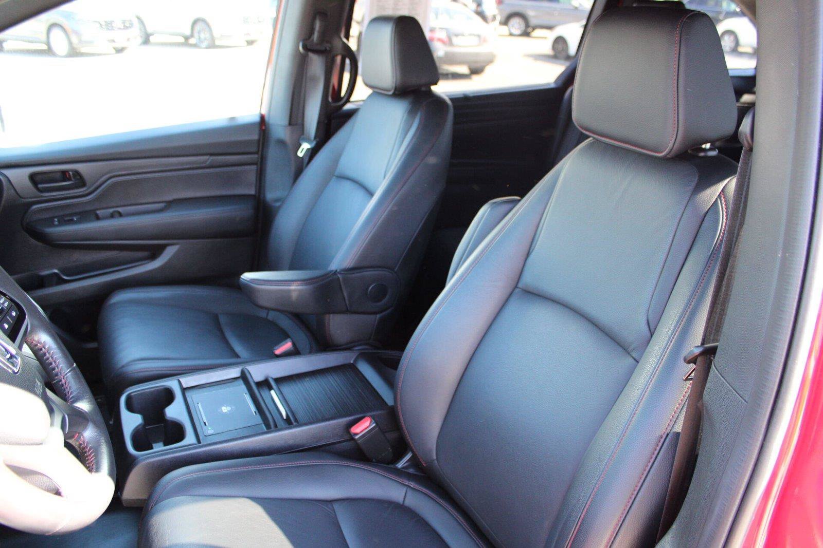 Used 2025 Honda Odyssey Sport-L image 22
