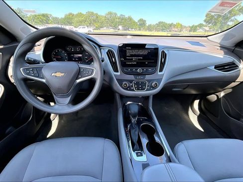 Used 2024 Chevrolet Malibu LT FWD image 14