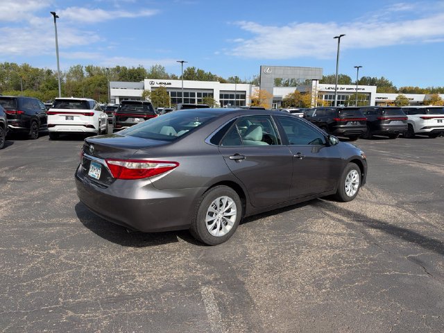Used 2017 Toyota Camry LE FWD image 21