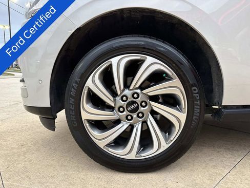 Used 2022 Lincoln Navigator L Reserve image 5