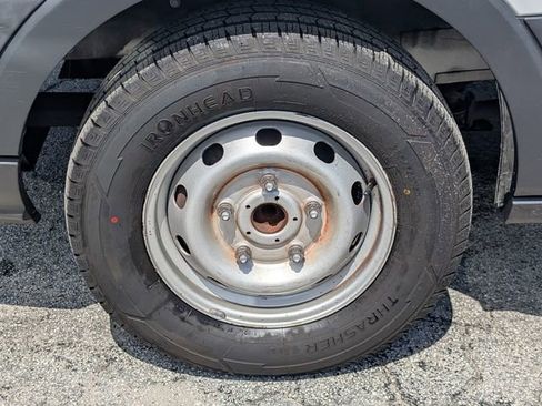 Used 2018 Ford Transit 250 130 Low Roof RWD image 14