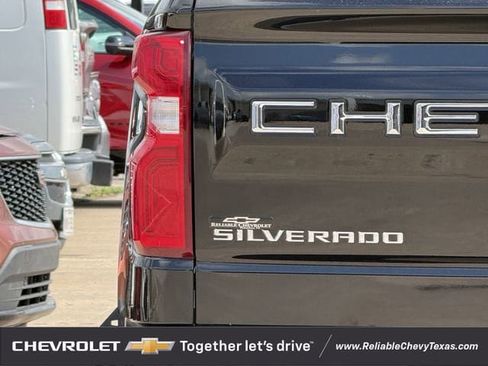 Used 2020 Chevrolet Silverado 1500 LTZ AWD/4WD image 9