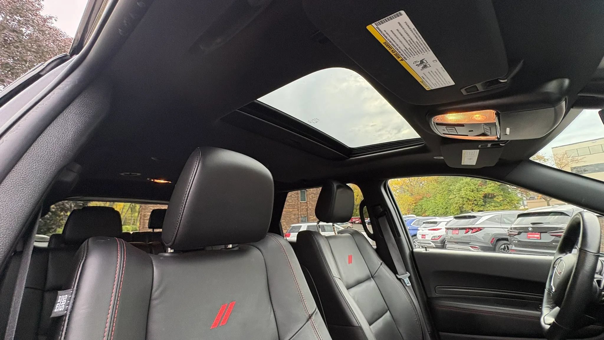 Used 2025 Dodge Durango GT AWD/4WD image 47
